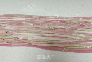 陈虾彩虹里的做法步调：3