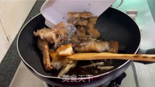 鲈鱼豆腐煲的做法步调：9