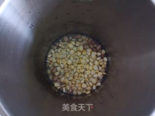 玉米花死浓汤的做法步调：3