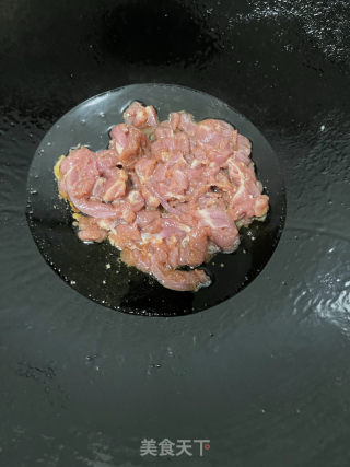 莲藕炒肉片的做法步调：5