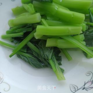 蒜蓉肠拌菜芯的做法步调：6