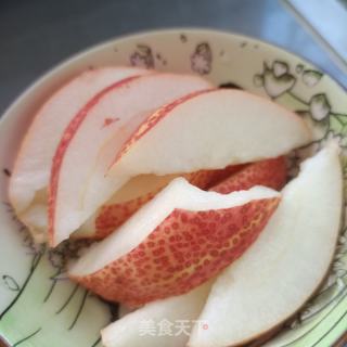 冰糖炖彩虹梨的做法步调：2