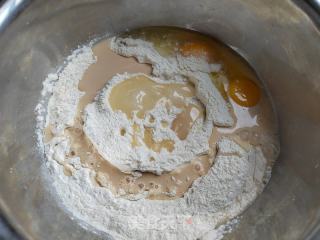 喷鼻酥小麻花的做法步调：1