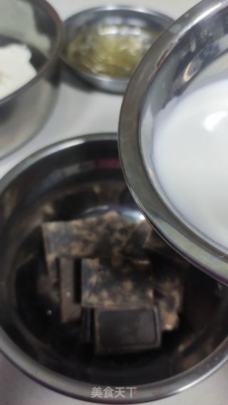 巧克力慕斯蛋糕的做法步调：11
