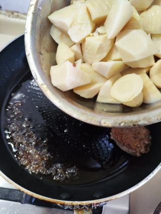 冬笋焖牛肉饼的做法步调：7