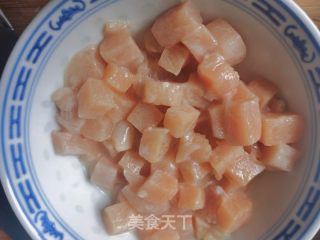 宫保鸡丁的做法步调：1