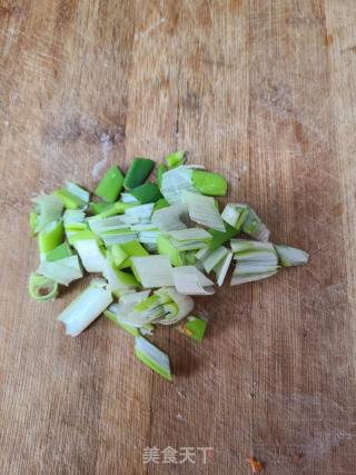 白皮土豆炒白萝卜丝的做法步调：5