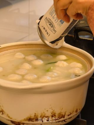 鲫鱼汤里的做法步调：6