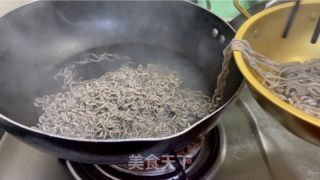 鸡排荞麦里的做法步调：10