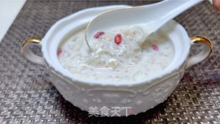 奶喷鼻银耳燕麦粥的做法步调：11