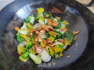 鸡肉北瓜炒年糕的做法步调：7
