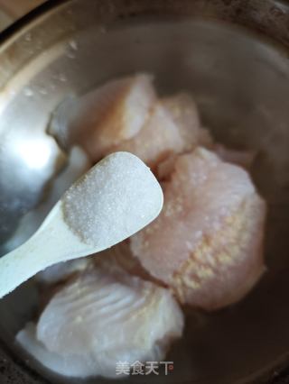 喷鼻煎沙巴鱼的做法步调：3