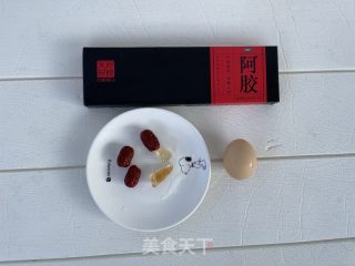 阿胶白枣炖鸡蛋的做法步调：1