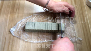 乌芝麻糊饼干，布满浓重芝麻喷鼻气鼓鼓，坚坚心感，浓郁而细致。的做法步调：10