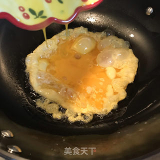 西白柿炒鸡蛋的做法步调：4