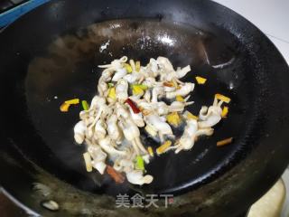 葱姜炒蛏子的做法步调：9