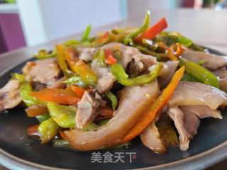 辣椒炒卤猪头肉的做法步调：7