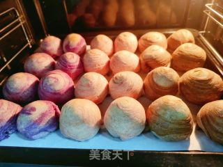 彩色螺旋蛋黄酥的做法步调：13
