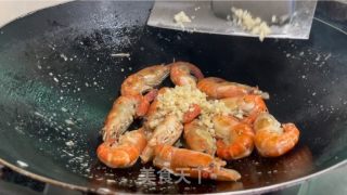 蒜蓉黄油虾的做法步调：6