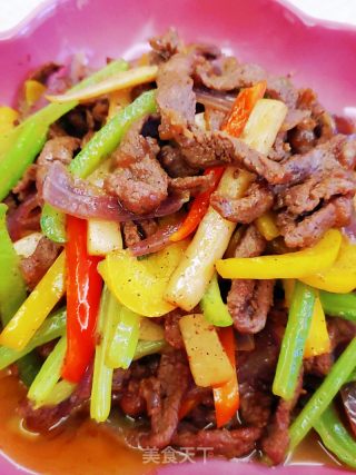 杏鲍菇炒牛肉的做法步调：11