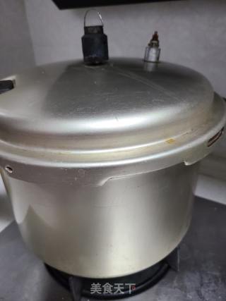 白薯纯粮米粥的做法步调：4