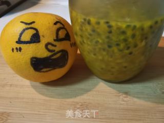 百喷鼻果热橙茶的做法步调：1