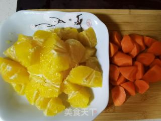 胡萝卜橙汁的做法步调：2