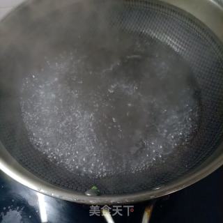 蒜黄炒八爪鱼的做法步调：1