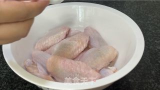花螺焗鸡翅的做法步调：2