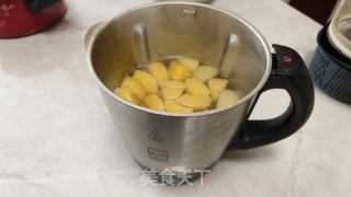 黄桃果汁的做法步调：5
