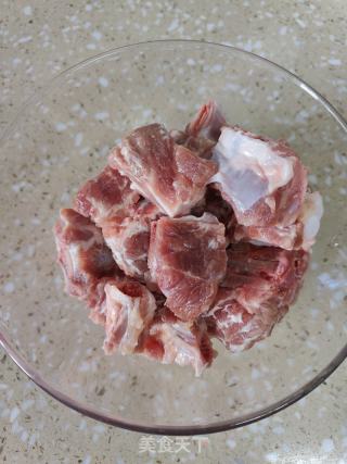 排骨咸菜焖饭的做法步调：1